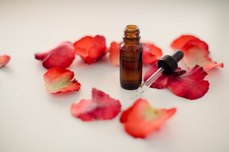 Unlocking Passion: Aromatherapy's Role in Romance